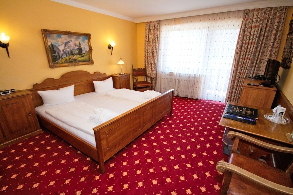Atlas Grand Hotel Garmisch-Partenkirchen Exterior photo