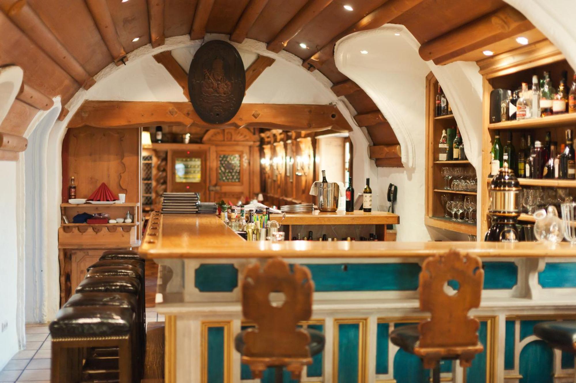 Atlas Grand Hotel Garmisch-Partenkirchen Restaurant photo
